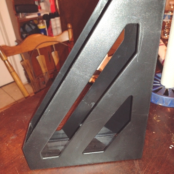 Standing organizer to put files or any other documents. - Picture 3 of 9